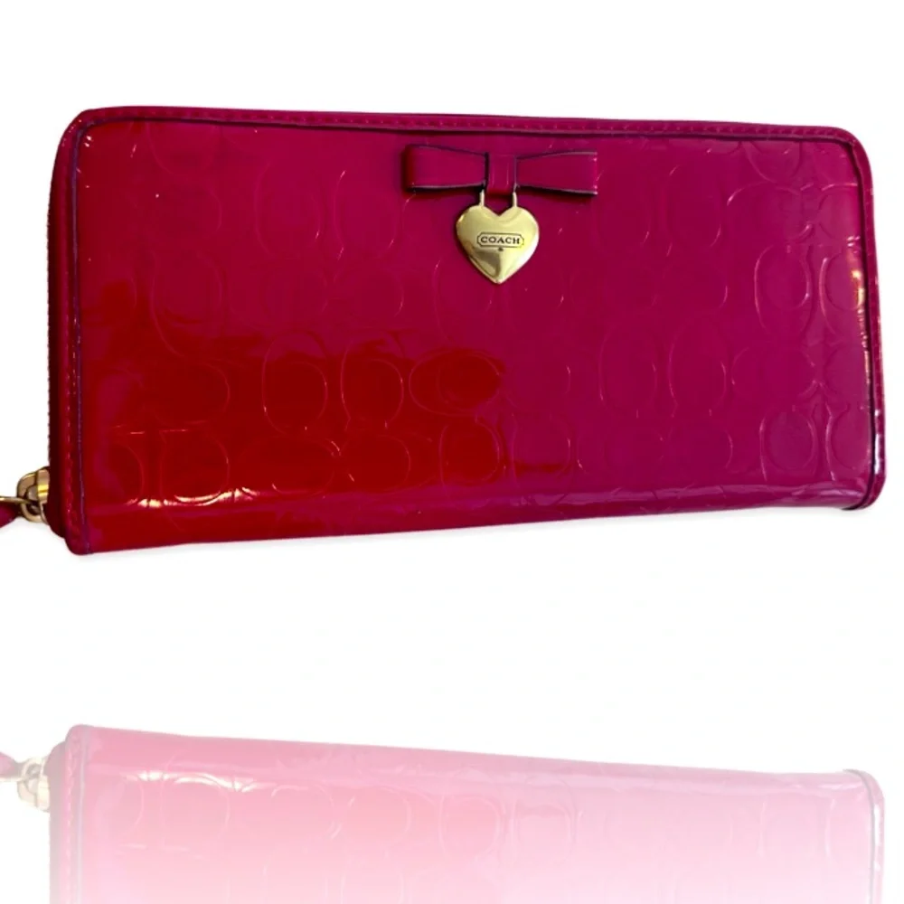 COACH Red Leather Long Wallet 7x4